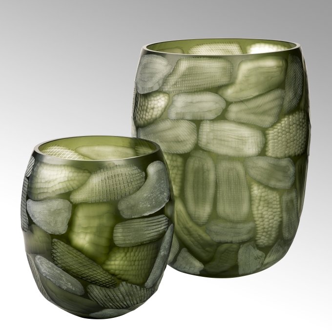 Silvestro glass vase w/handcut