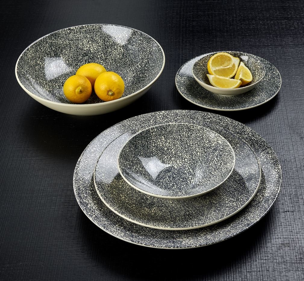 Kaori plate D34,5 black/white krakelee stoneware