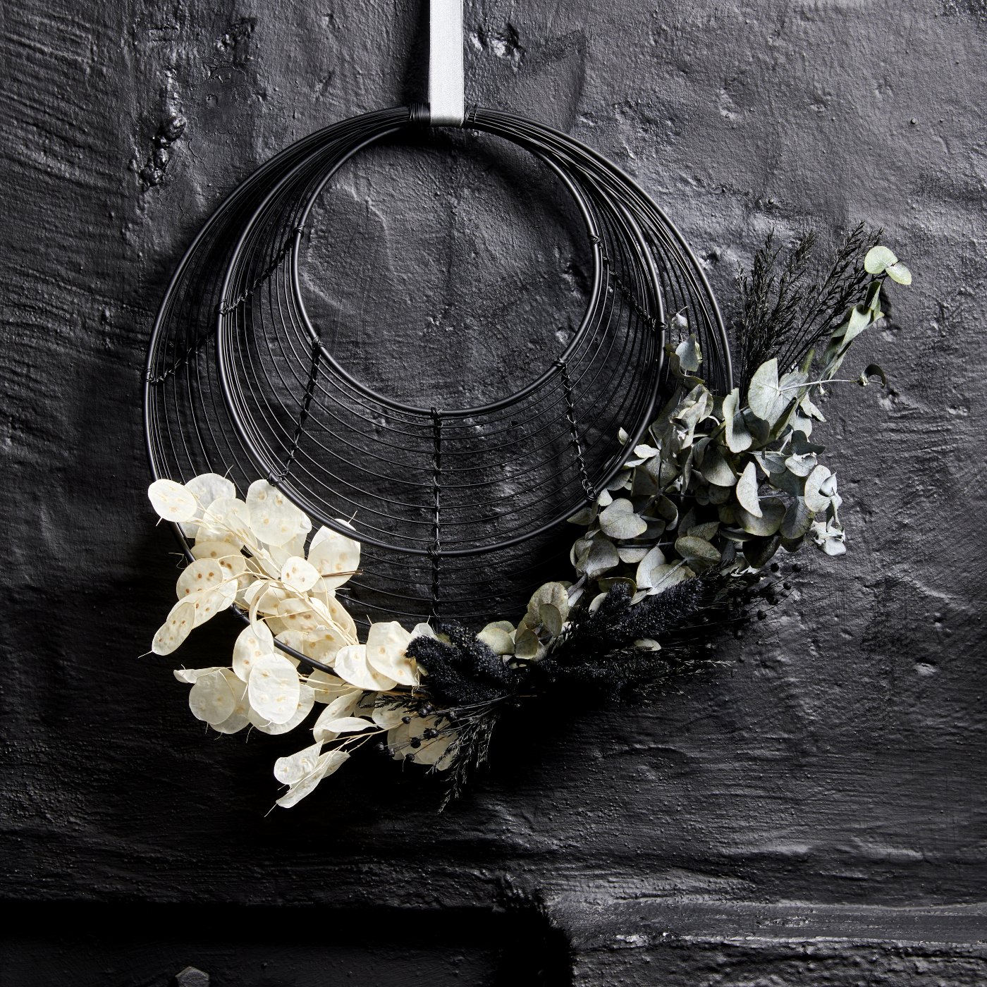 Franzi decorative wreath, black, large