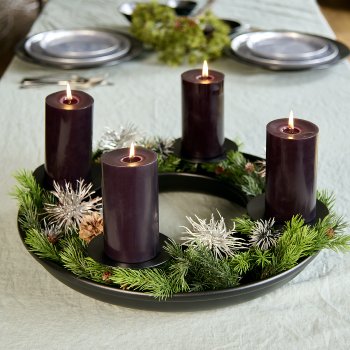 Saturnia table top wreath with 4 candleholders