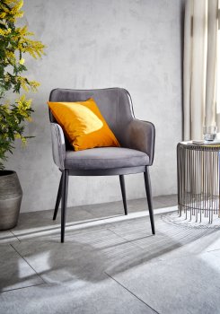 Felix armchair with piping